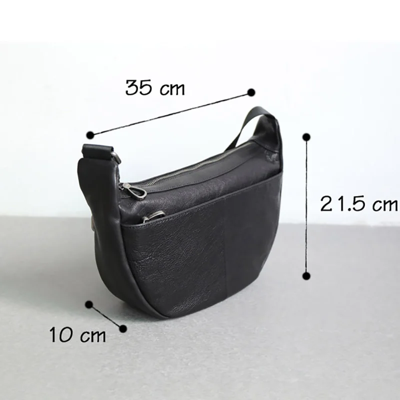 

AETOO Leather male bag, Japanese and Korean Men arc vintage bag, head layer cowhide casual small bag