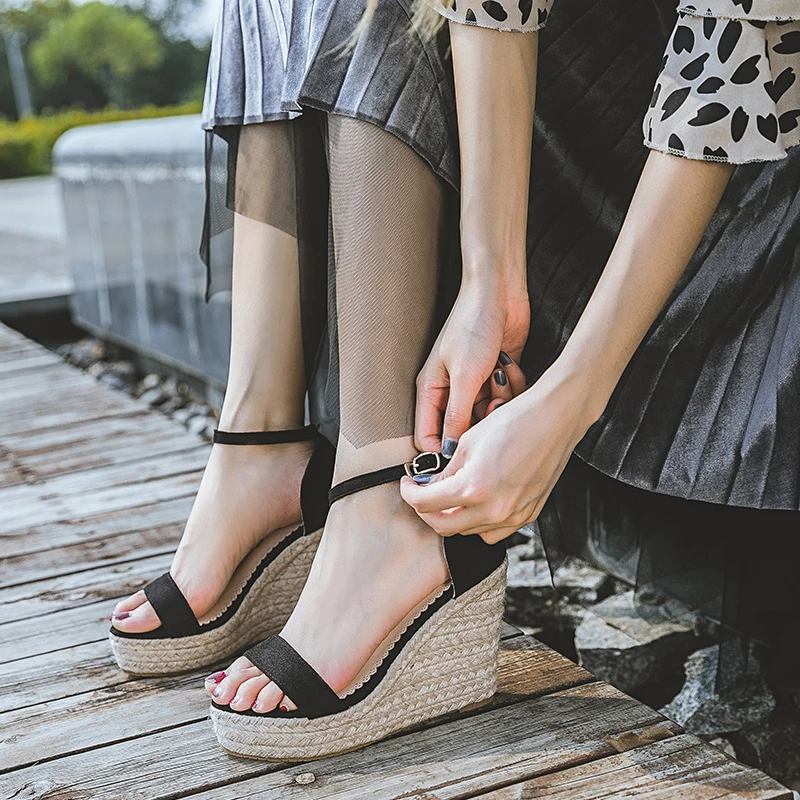 Женские босоножки на танкетке сандалии толстой подошве высокий каблук 10 см без