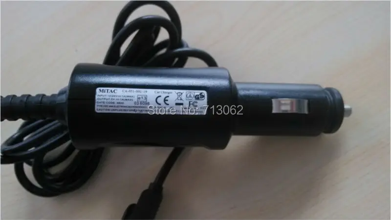 Заводское автомобильное зарядное устройство MiTac Mini USB/адаптер/кабель powe для