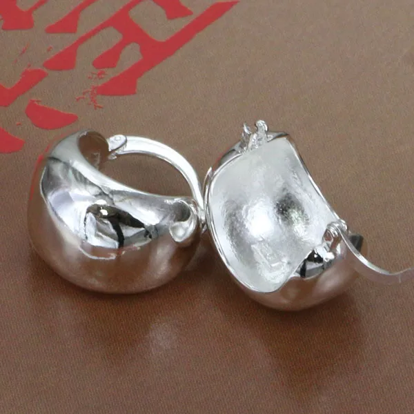 E052 Оптовые посеребренные серьги серебряные модные ювелирные изделия /atvajlcasc |