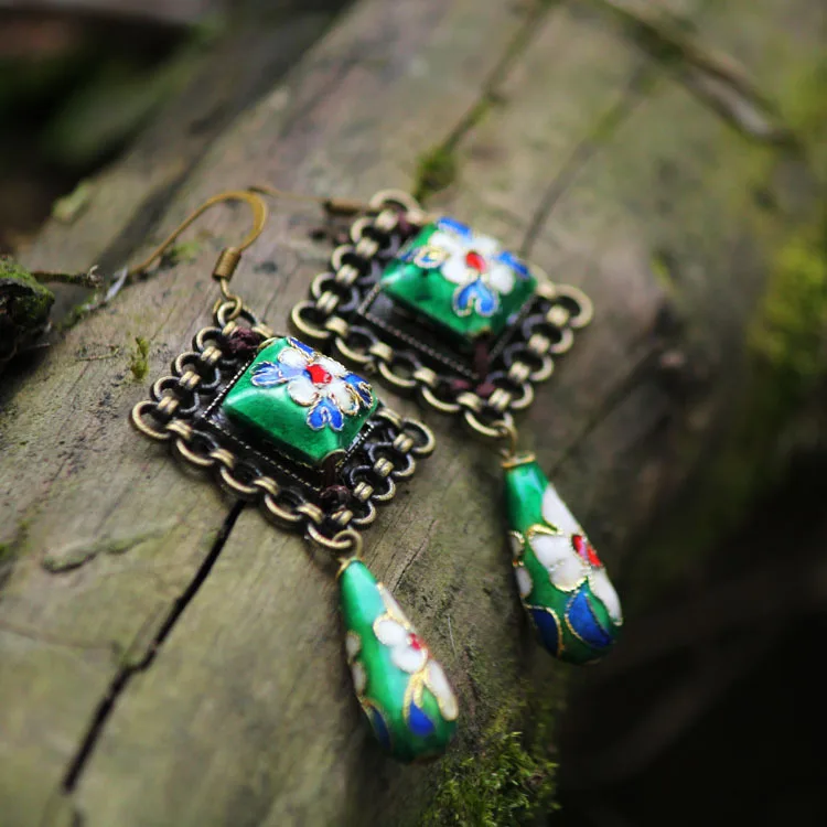 Оригинальные винтажные красные и зеленые серьги из сканой эмали Висячие архаичные китайские рифмы маятниковые серьги этнические ювелирные изделия