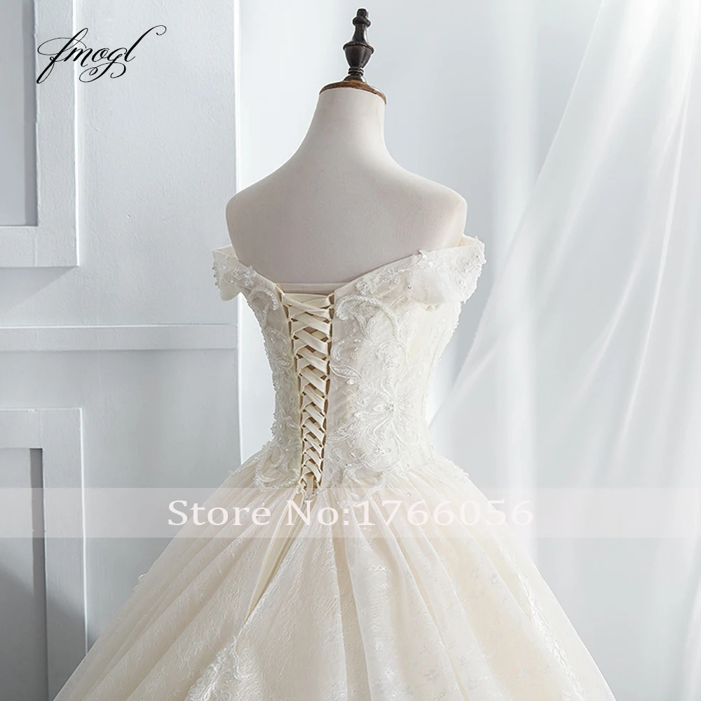 

Fmogl Vestido De Noiva Sexy Boat Neck Lace Wedding Dresses 2019 Luxury Appliques Beaded Chapel Train Princess Bridal Gown