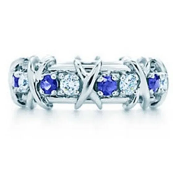 Женское кольцо из серебра 925 пробы с синим камнем | Украшения и аксессуары