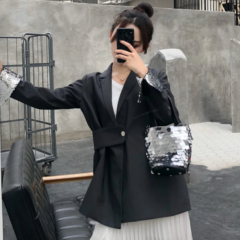 Новый костюм женский весенний свободный с манжетами и блестками маленький ретро