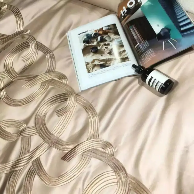 Роскошный комплект постельного белья из 100% хлопка с вышивкой роскошный