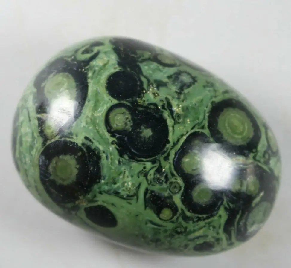 Глаз зелёный камбаба яшма строматолит