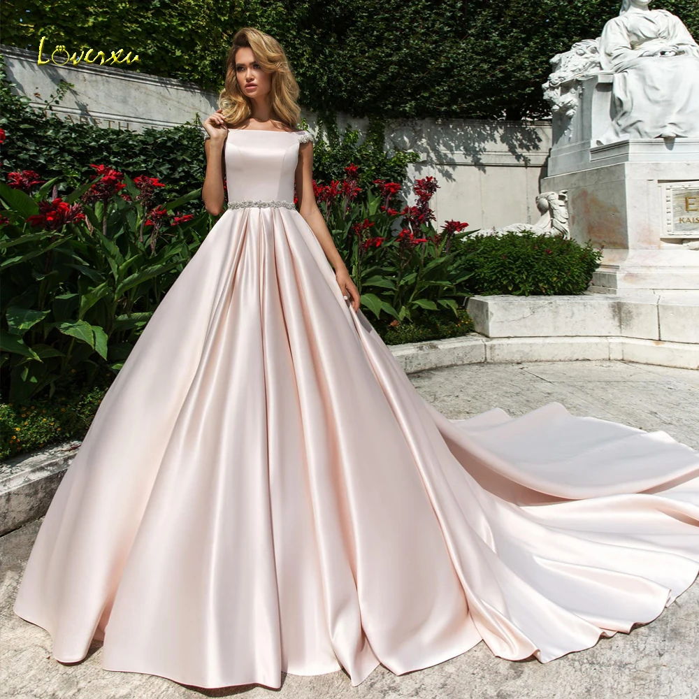 

Loverxu Boat Neck Princess Ball Gown Wedding Dresses 2021 Luxury Beaded Sashes Chapel Train Matte Satin Vintage Bridal Gowns