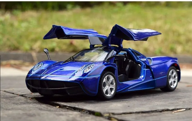 Имитация 1:32 Koenigsegg Agera R Supercar спортивный автомобиль литая модель игрушечного автомобиля Модель автомобиля литой металлический коллекционный подарок