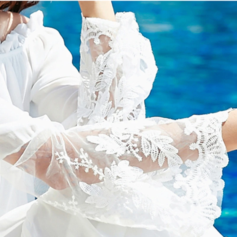 Женское длинное платье белое шифоновое Пляжное с открытыми плечами кружевное в