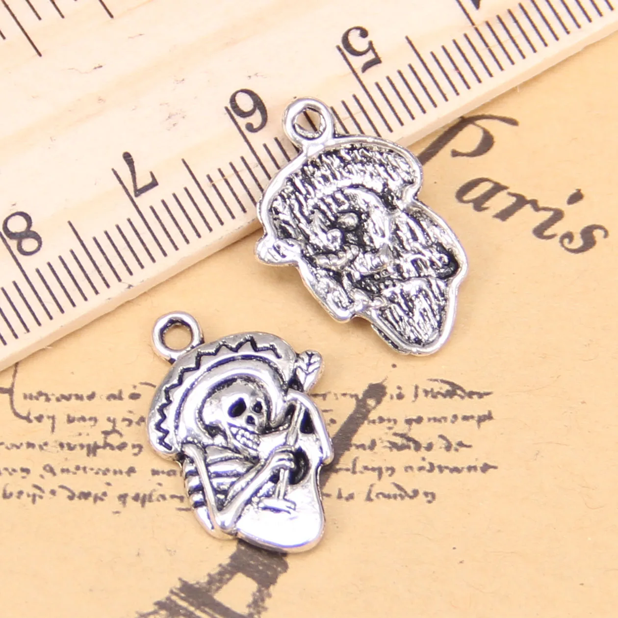 120 шт. Подвески для изготовления ювелирных изделий череп в сомбреро с гитарой 22x15