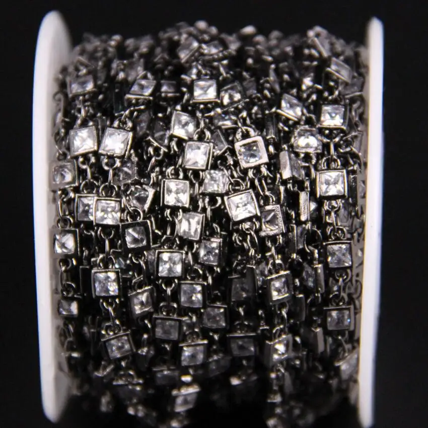 3 мм квадратная граненая цепочка с циркониевым ободком белая Металлическая