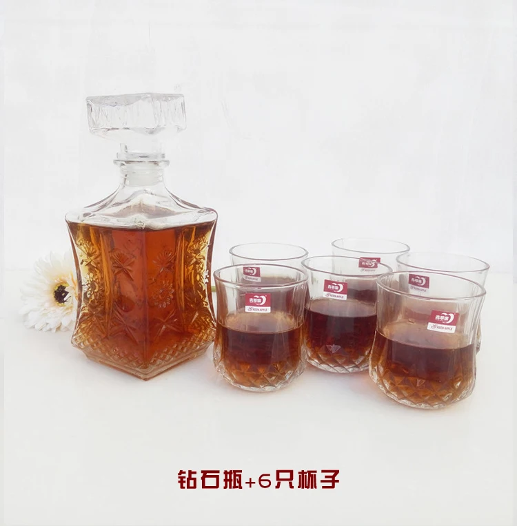 

1 SET Crystal Glass Wine Bottle with 6 Glass Cups Square Wine Decanter Wine Carafe Whiskey Bottle Jug Container Levo Bar J1085