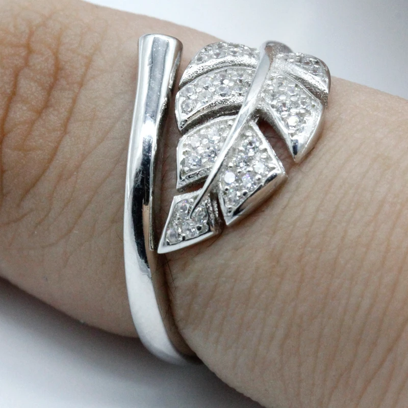 Кольцо женское из серебра 925 пробы с фианитами | Украшения и аксессуары