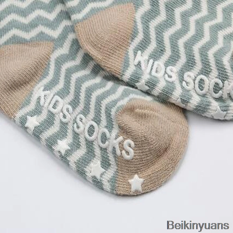 Модные Носки с рисунком из мультфильма для малышей, нескользящие носки с рисунком животных для новорожденных девочек и мальчиков, хлопковые носки с рисунком лисы и кошки для малышей
