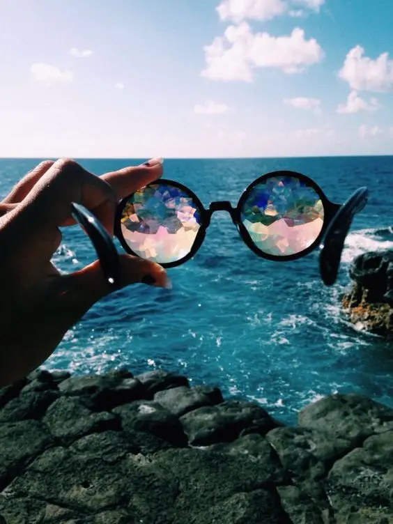 Дропшиппинг голографические солнцезащитные очки ретро круглые Uniron