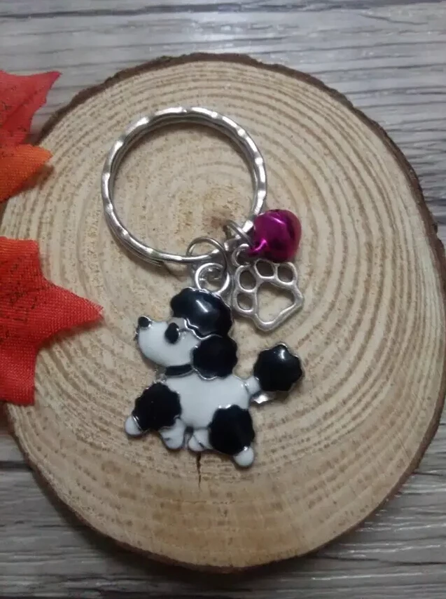 Женская эмалированная собака Чихуахуа и медный колокольчик искусственный