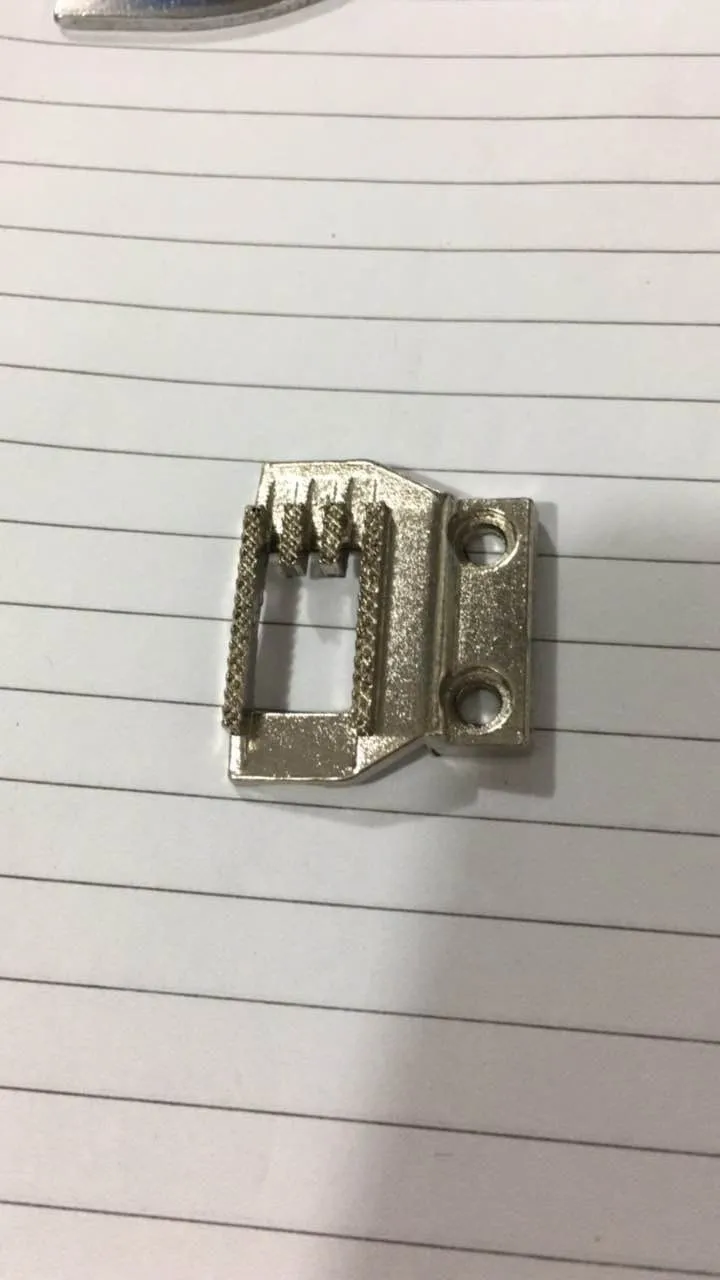 Бытовые Вышивание машина для большая дыра иглы пластины и зуб один комплект