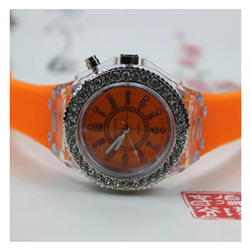 Orange Новые светящиеся флэш-часы для мальчиков и девочек, пара студенческих спортивных, умные кварцевые часы, Детские дамские стразы, браслет, аксессуары - Цвет: Orange