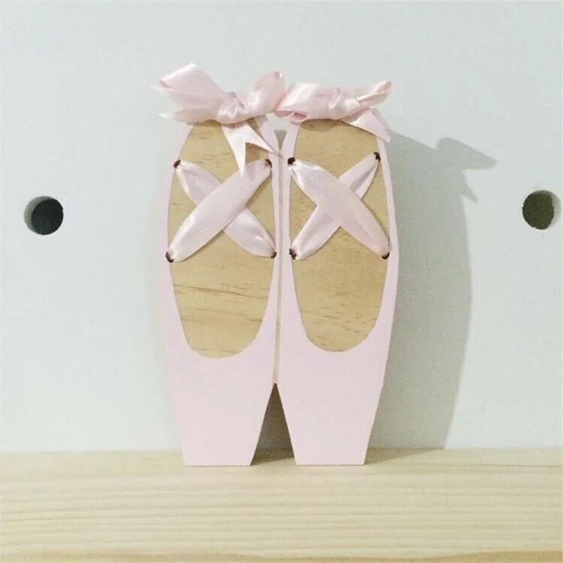 

INS Nordic Style Wooden Ballet Shoes Ornaments For Baby Kids Room Decorations Nursery Wall Decor Photography Props Girls Gifts