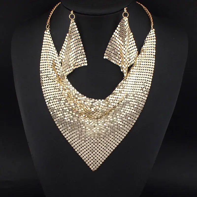 

FAshion New Jewelry Set triangular scarf Necklace Set Beaded Silk scarf,exaggerated clavicle necklace, earrings and Earrings