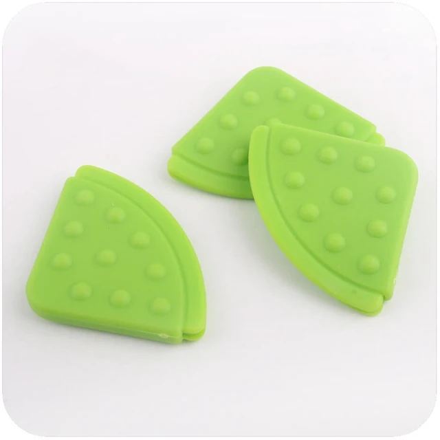 Green Corner 3 шт., силиокн, Прорезыватель для зубов, нагрудники, аксессуары, детский Прорезыватель в виде уголка, BPA бесплатно, подвеска, прорезыватель, нагрудники, детский треугольник, нагрудник, прорезыватель, Одноцветный - Цвет: Green Corner