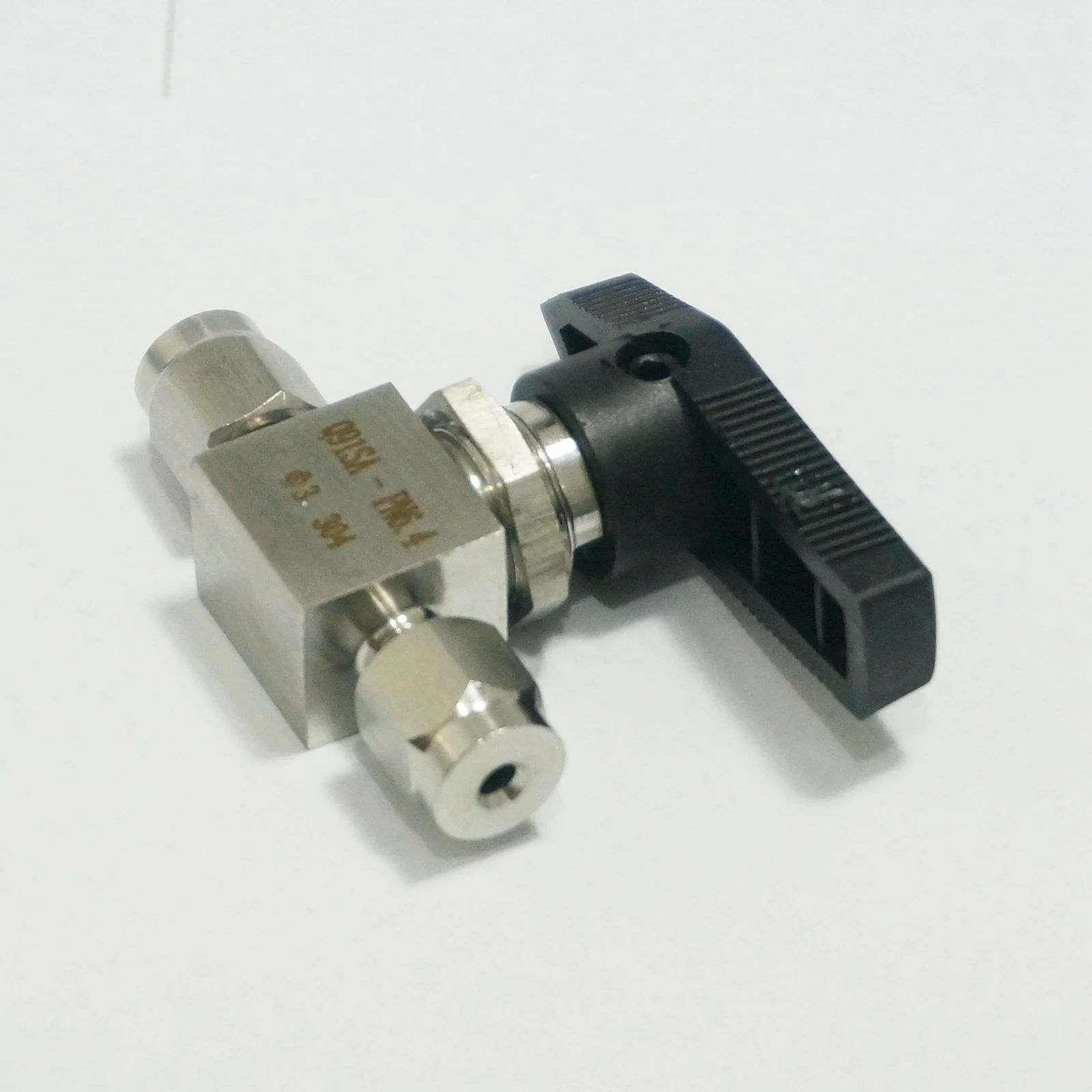 304 нержавеющая сталь Компрессионный фитинг запорный шаровой клапан 915 PSI Q91SA PN 6 4