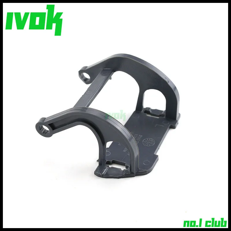 Держатели крышек для левых фар BMW E60 E61 525i 528i 530i 550i 2004-2007 51117060585 | Автомобили и