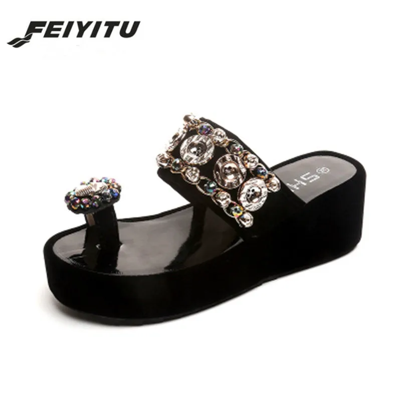 FeiYiTu/женские вьетнамки на танкетке с украшением в виде кристаллов Модные летние