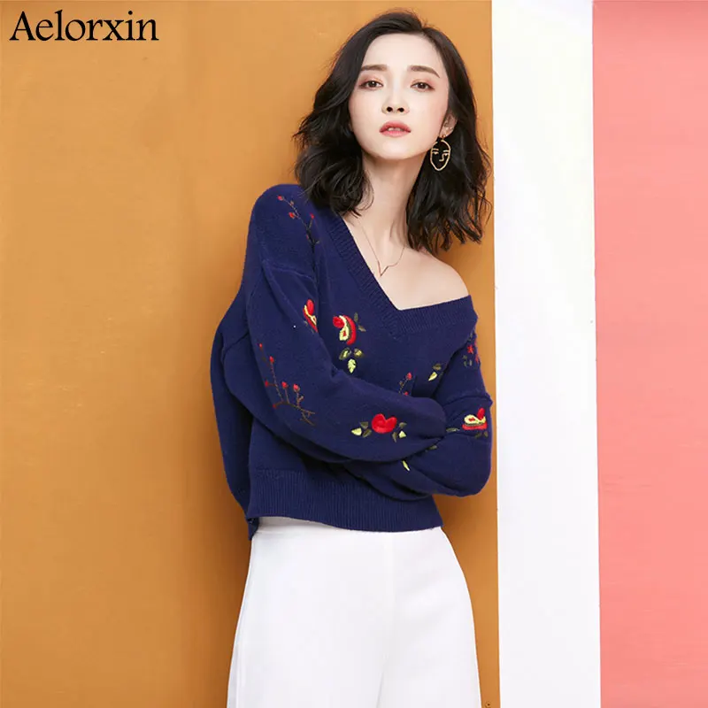 2017 Autumn Sexy V-neck Embroidery Knitted Sweater Women Christmas Pull Femme Jumper Vintage Sweaters and Pullovers S M L | Женская