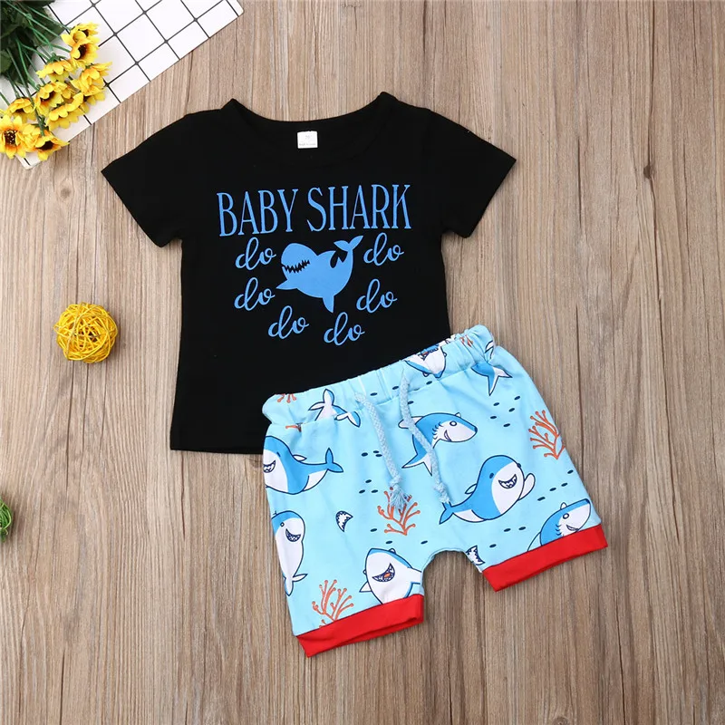 As Photo Show Комплект одежды из 2 предметов для мальчиков, Повседневная хлопковая футболка с короткими рукавами и надписью для маленьких мальчиков Топ+ комплект шорт с принтом акулы От 0 до 3 лет - Цвет: As Photo Show