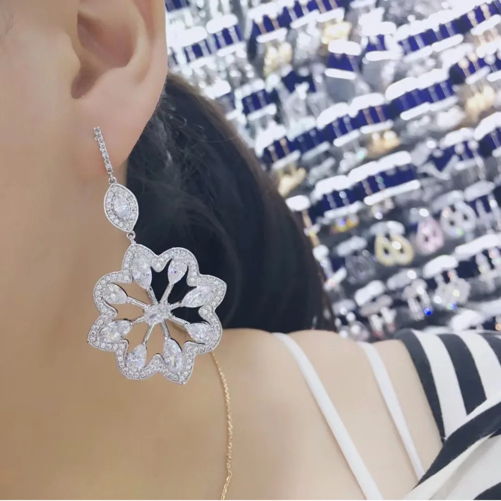 

Brand New Fashion Luxury Long Flower Round Shape Dangle Full Mirco Pave Cubic Zirconia Engagement Party Earring E6927