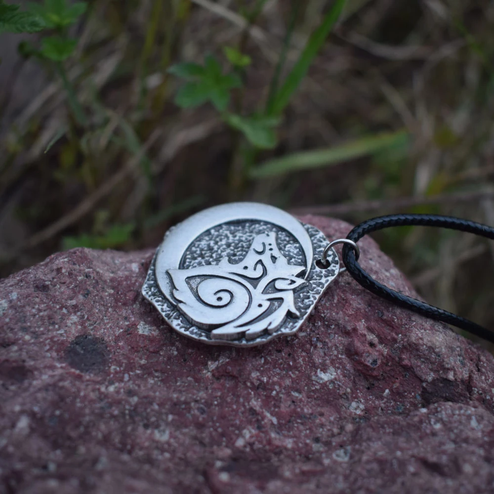 Ожерелье с подвеской в виде молодого волка и Луны подвески скандинавских