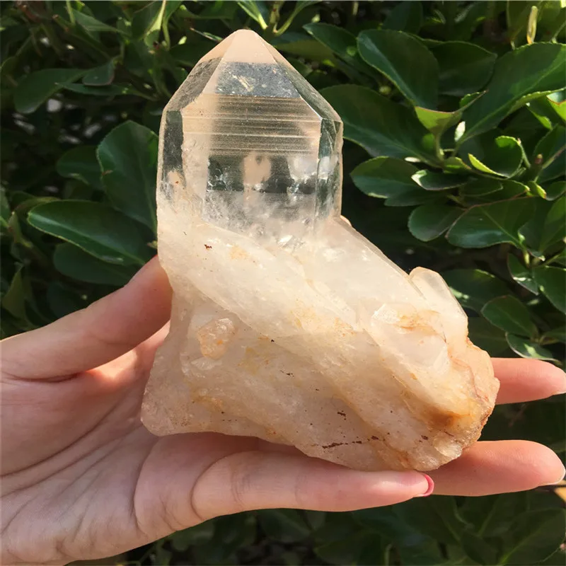 

391g Natural and beautiful crystal stone