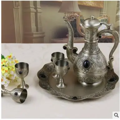 

European 1pot 4cups and 1tray bronze metal decorative wine set oak barrel whiskey set brewing machine for drinking games JJ062