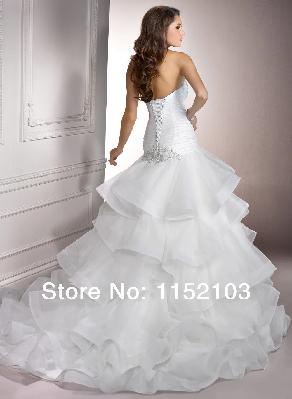 white A-line sweetheart backless floor-length court train sleeveless decorate with ruffles organza weeding dresses | Свадьбы и