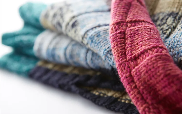 Высокое качество ручная работа чистая шерсть водолазка вязаный женский контрастный цвет полосатый H-прямой плащ свитер один и более размер