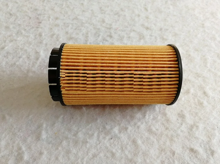 

1pcs OIL FILTER ELEMENT For Hyundai Santa Fe 2.0 Diesel engine Kia Spare part