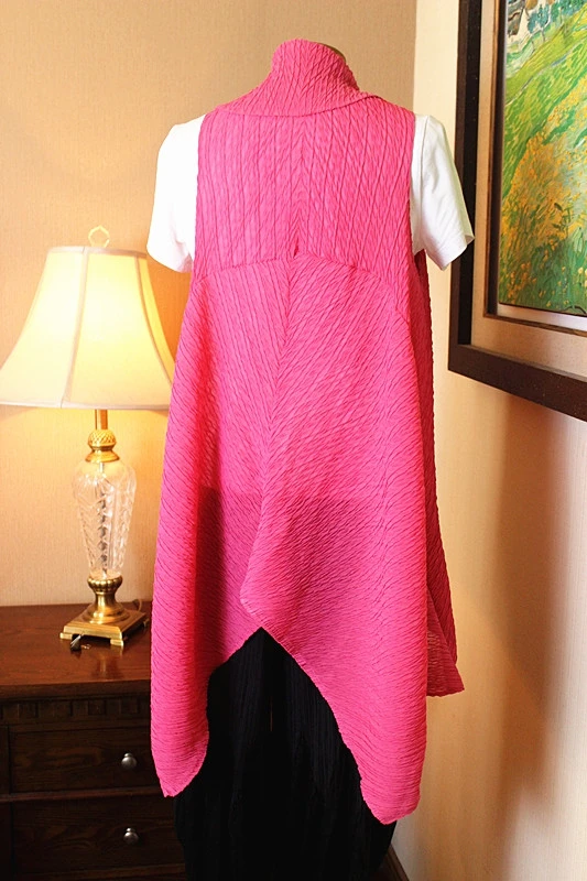 

HOT SELLING Miyake fold Irregular thin section lotus leaf collar buttonless cardigan IN STOCK