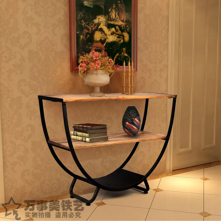 Стол из массива дерева в европейском стиле. Крыльцо крыльцо ковчег. Украшение для