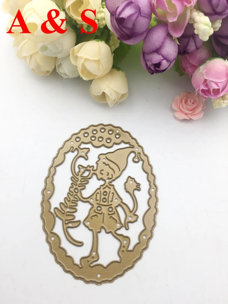 Q28 резки металла умирает Рождество мальчик Записки карты приглашение поделок из