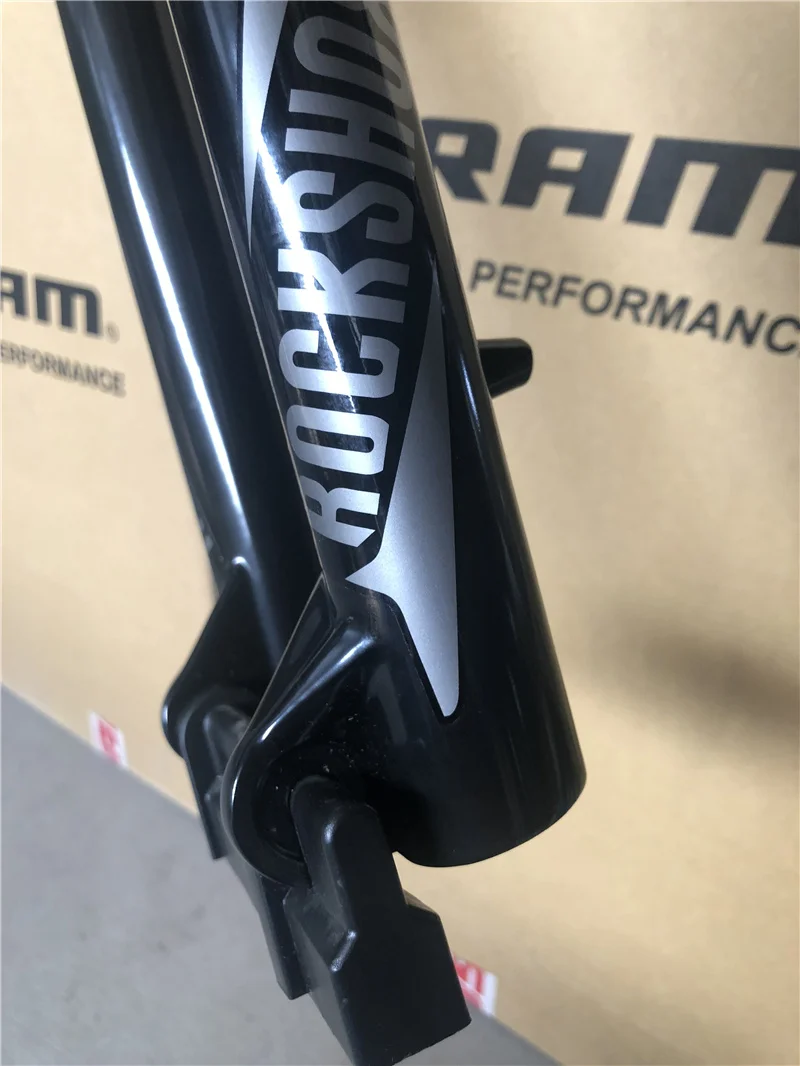 2018 SRAM ROCKSHOX RECON GOLD RL 27 5 Solo Air 9 мм QR 100 1 1/8 прямой Ручная Блокировка глянцевый черный MTB