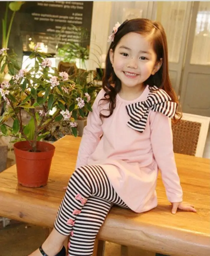 Детская одежда 2018 Весенний новый корейский костюм для девочек Футболка с бантом +