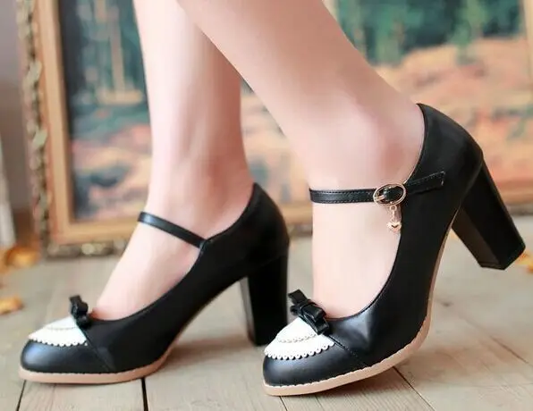 Модные женские кожаные туфли на платформе сезона 2015 г. больших размеров