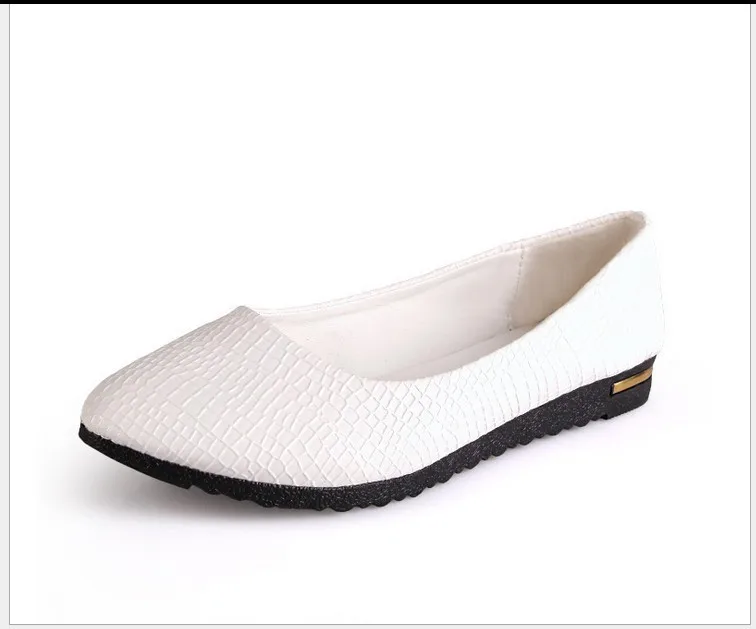 Женские туфли из крокодиловой кожи черные белые розовые на плоской подошве 4