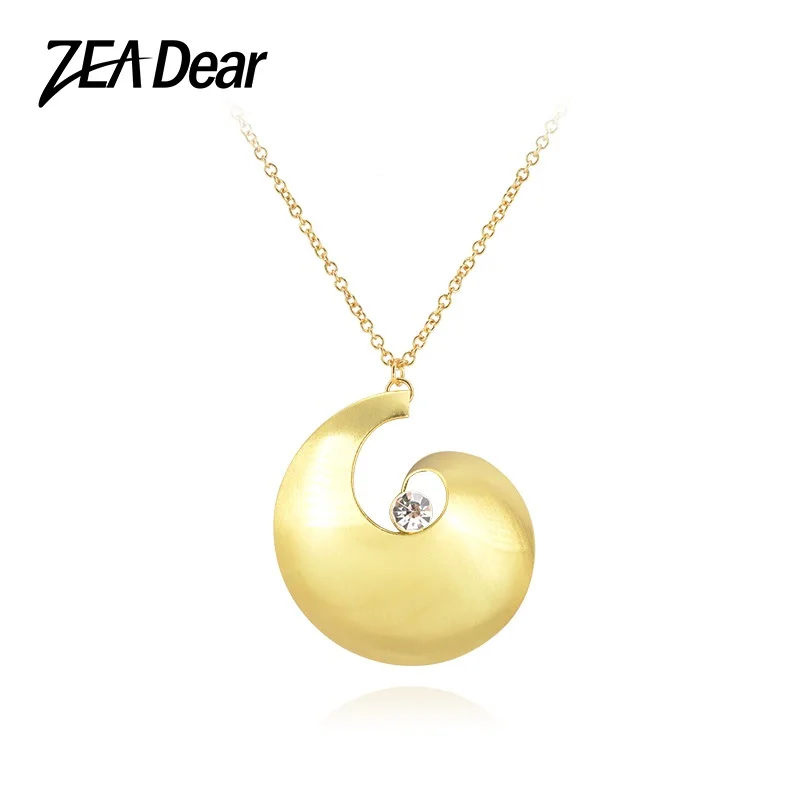 

Diana baby Jewelry Fashion Jewelry 2021 Necklace Pendant Women High Quality Moon Cubic Zirconia Flower For Party Wedding Daily