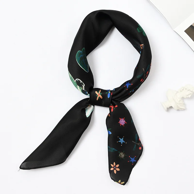 Мягкий шелковый шарф женский квадратный платок с принтом маленькая бандана