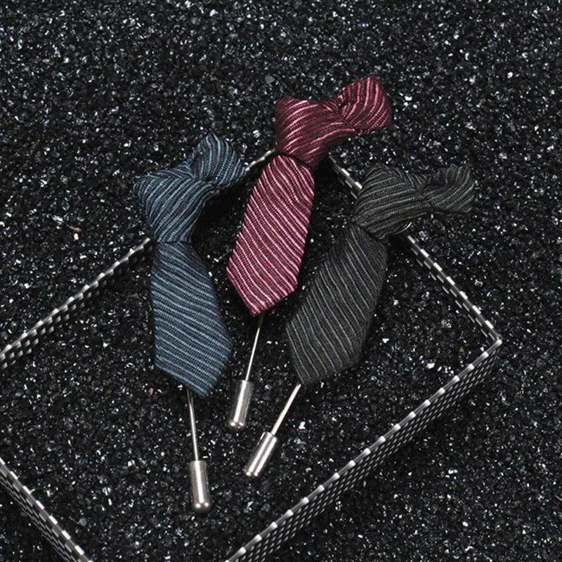 Мужская брошь на воротник металлическая в полоску форме галстука - купить по