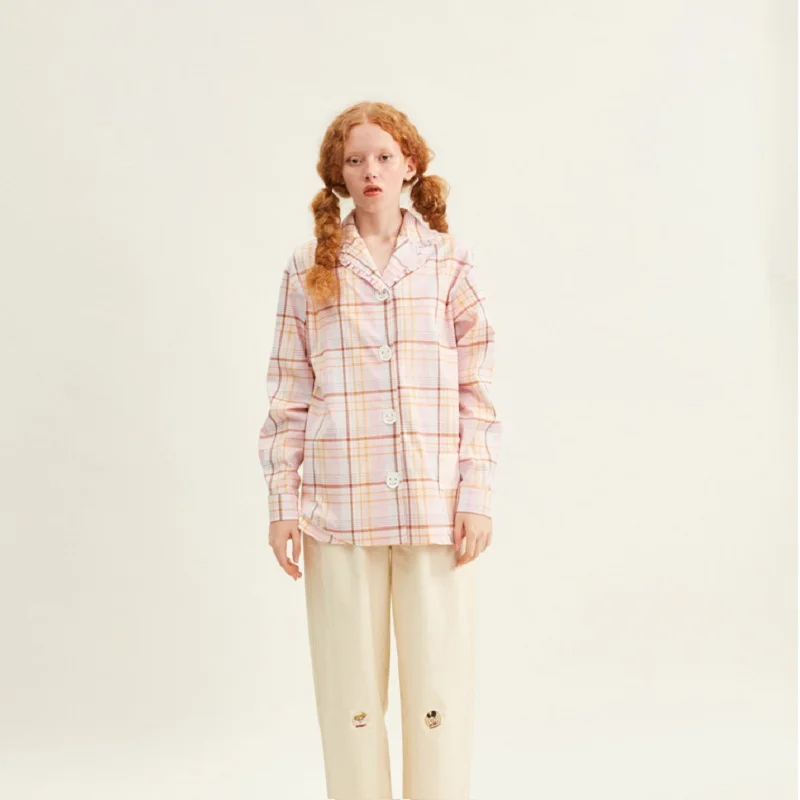 Весенняя дизайнерская женская блузка с оборками и пуговицами со смайликами