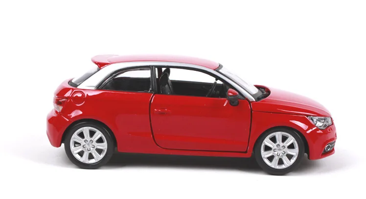 Bburago 1:24 Audi A1 моделирование сплава Модель автомобиля ремесла Коллекция игрушек инструменты подарок