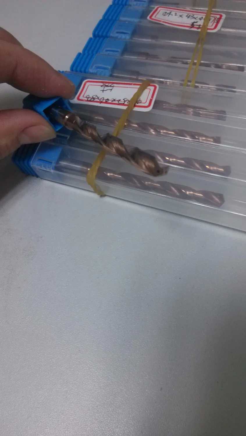 Внутри Хладагент с покрытием из карбида сверло использование для ER держатель